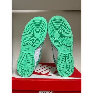 Nike Dunk Low Green Glow VNDS