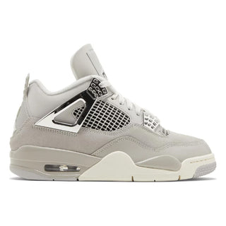 AJ4 Frozen Moments